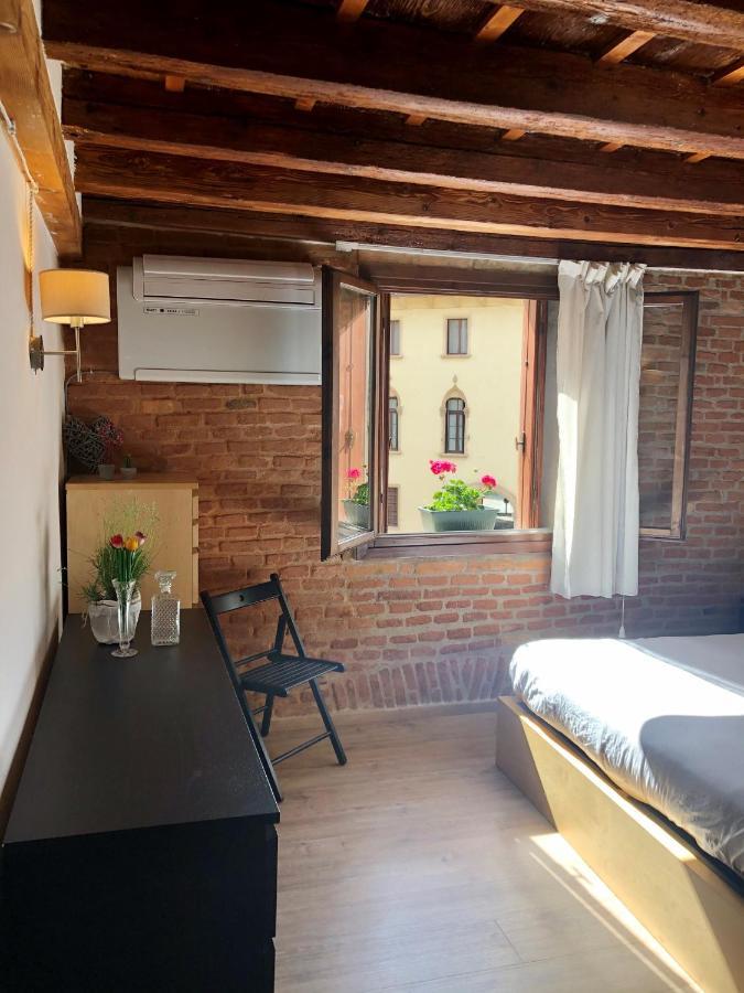 Vivi Apartment *